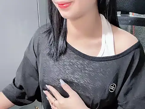 Hellen039 online show from October 15, 2025, 3:06 am