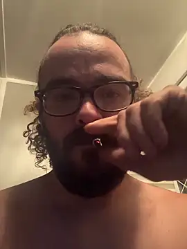 Snapshot of LumpaCoal chatting on November 7, 2025, 4:23 am LumpaCoal online show from November 7, 2025, 4:23 am