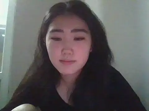 Snapshot of Zorivale chatting on February 11, 2026, 8:25 pm Zorivale online show from February 11, 2026, 8:25 pm