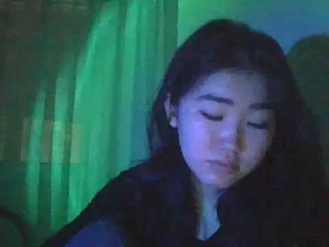 Snapshot of Zorivale chatting on February 15, 2026, 9:44 pm Zorivale online show from February 15, 2026, 9:44 pm