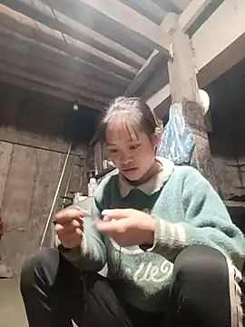 Young vietnamese online show from November 3, 2025, 9:38 pm