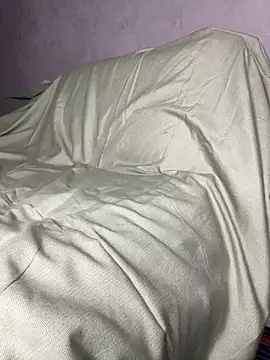 LaraVoosh online show from October 17, 2025, 6:38 am