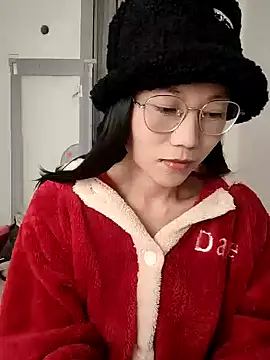 nini10052025 online show from November 26, 2025, 4:46 am