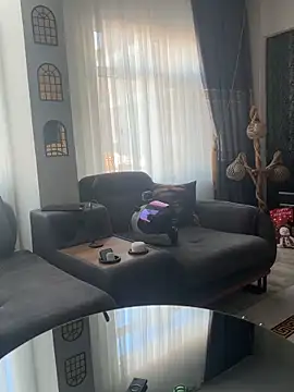 Teengirlmiaa online show from December 17, 2025, 12:11 pm