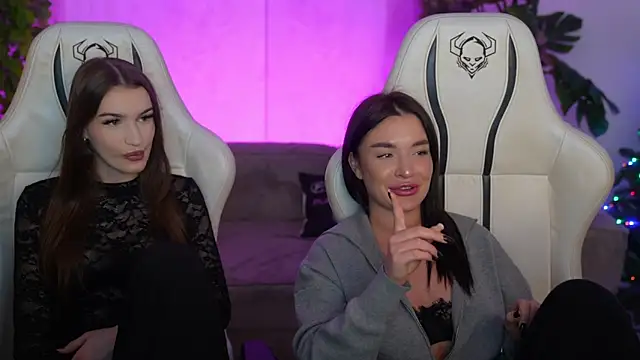 Jane Love054 online show from December 17, 2025, 3:29 pm