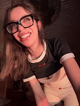 Queentaraf999 online show from October 22, 2025, 11:37 pm