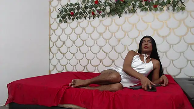 nahomy smiith online show from March 26, 2026, 5:13 am