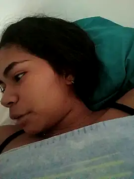 Ammyy Wood  online show from October 26, 2025, 10:04 pm