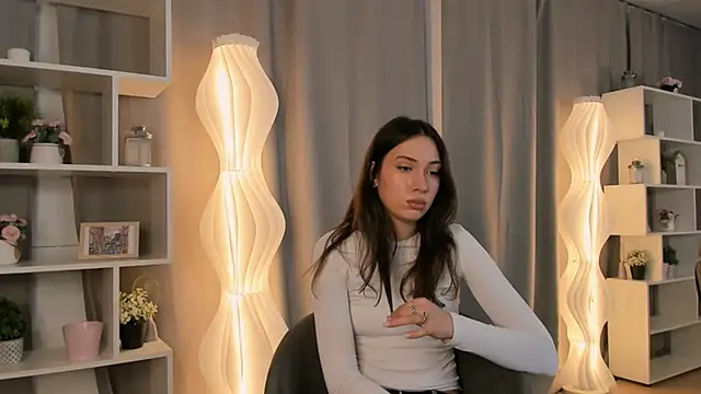 MissyHuf online show from October 8, 2025, 8:23 am