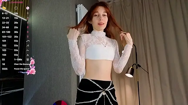 kitsun ne online show from December 14, 2025, 9:08 pm