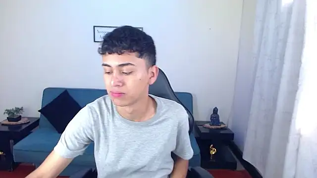 Alancum7 online show from December 18, 2025, 1:06 pm