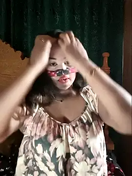 Beauty Queen Soniya online show from May 24, 2026, 2:38 am