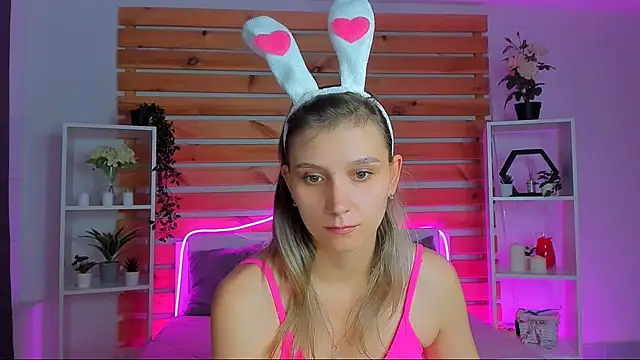 Snapshot of Sophia_Elliott chatting on October 14, 2025, 1:50 am Sophia Elliott online show from October 14, 2025, 1:50 am