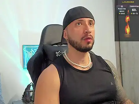 Dave-Max01 online show from October 15, 2025, 1:50 am