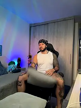 Dave-Max01 online show from November 27, 2025, 11:01 am