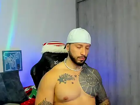 Dave-Max01 online show from December 1, 2025, 10:31 am