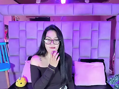 Gisell Squirt  online show from January 15, 2026, 1:26 pm