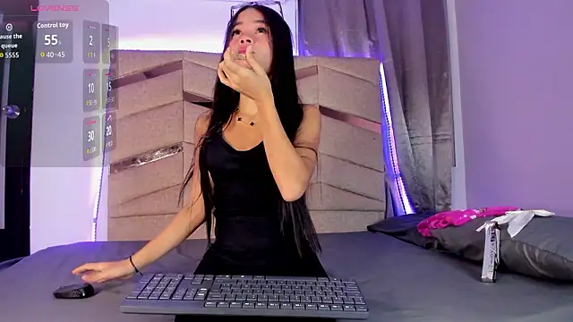 Isis Blaze online show from February 15, 2026, 3:36 am