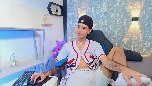 JacobBlackwell  online show from December 13, 2025, 7:53 pm