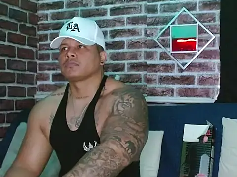 jordan bigcock  online show from October 15, 2025, 9:37 pm