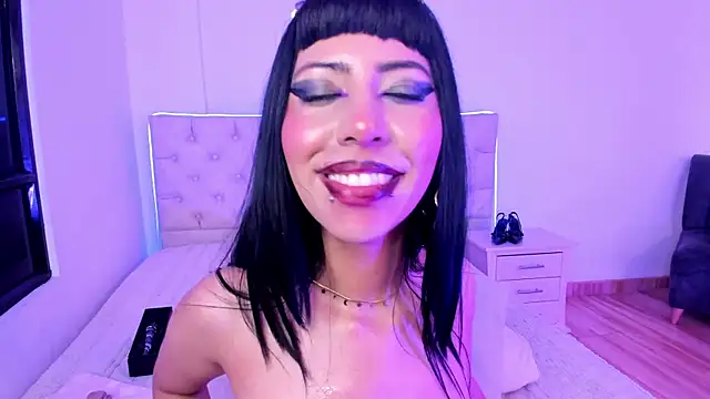 Nina fox 0691 online show from May 15, 2026, 11:45 pm