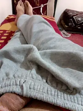 latarak321 online show from November 8, 2025, 11:32 am