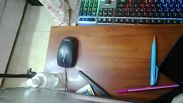 luna00bella7 online show from October 14, 2025, 3:57 pm