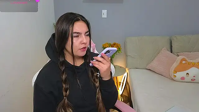 Snapshot of Ambeer_star chatting on October 9, 2025, 9:57 pm Ambeer star online show from October 9, 2025, 9:57 pm