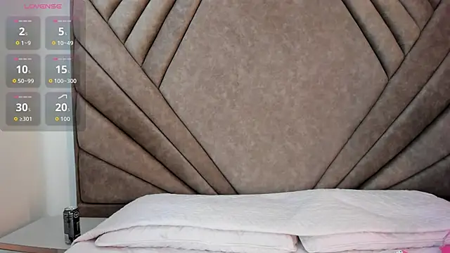 Mythical Girl online show from October 20, 2025, 7:47 pm