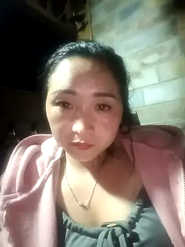 Snapshot of miemie-xx chatting on October 20, 2025, 1:11 pm miemie-xx online show from October 20, 2025, 1:11 pm