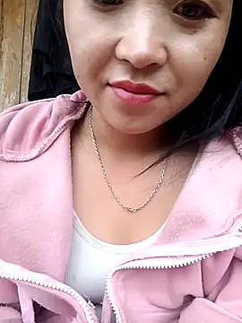 Snapshot of miemie-xx chatting on October 21, 2025, 11:38 pm miemie-xx online show from October 21, 2025, 11:38 pm