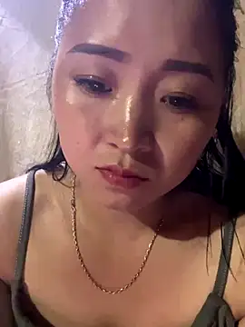 Snapshot of miemie-xx chatting on October 25, 2025, 1:18 pm miemie-xx online show from October 25, 2025, 1:18 pm