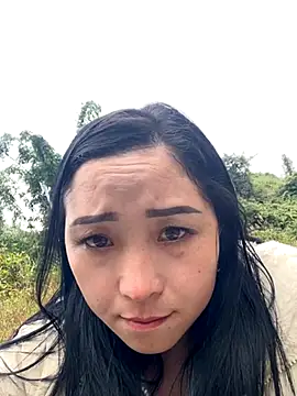 Snapshot of miemie-xx chatting on October 27, 2025, 2:59 am miemie-xx online show from October 27, 2025, 2:59 am