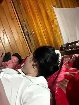 miemie-xx online show from December 15, 2025, 2:54 pm