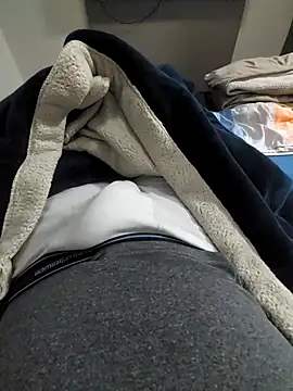 Merlin2310 online show from October 21, 2025, 7:58 pm