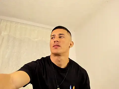 Snapshot of Muscle_man07 chatting on November 26, 2025, 10:55 pm Muscle man07 online show from November 26, 2025, 10:55 pm