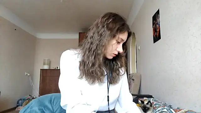 MiaLovelyOne online show from October 8, 2025, 8:12 am