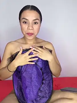 Snapshot of Crystal_555 chatting on November 2, 2025, 7:11 am Crystal 555 online show from November 2, 2025, 7:11 am