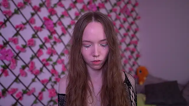 Snapshot of Petite_Polly chatting on October 23, 2025, 6:06 pm Petite Polly online show from October 23, 2025, 6:06 pm