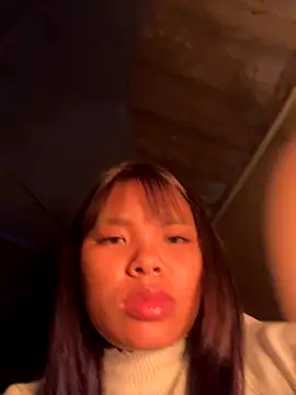 hello-cute online show from December 4, 2025, 9:29 am