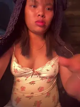 hello-cute online show from December 16, 2025, 3:22 am