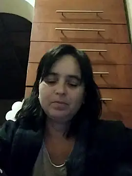 Ella-433 online show from May 5, 2026, 9:01 pm