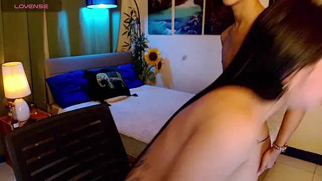 Snapshot of AsianCarl chatting on October 22, 2025, 5:19 am AsianCarl online show from October 22, 2025, 5:19 am