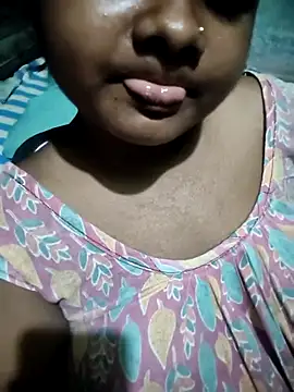 World Top Girl online show from October 27, 2025, 8:18 am