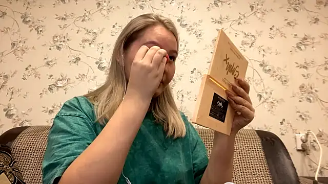 Ohendraper online show from October 28, 2025, 11:14 am