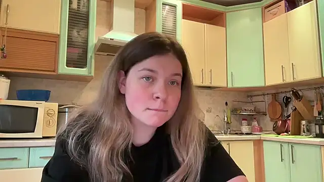 Crave Elise online show from October 22, 2025, 6:35 am