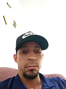 Snapshot of Racso100 chatting on October 14, 2025, 3:13 pm Racso100 online show from October 14, 2025, 3:13 pm