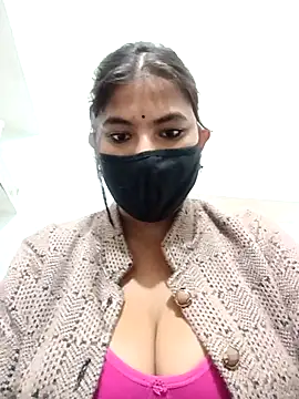 Hot radhaji online show from November 26, 2025, 5:58 pm