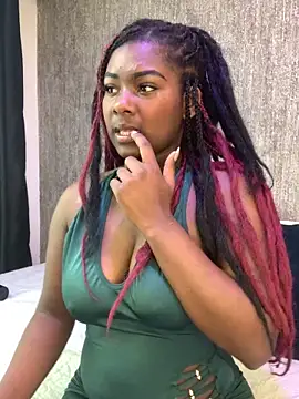 KarinaFlowers  online show from December 20, 2025, 12:01 pm