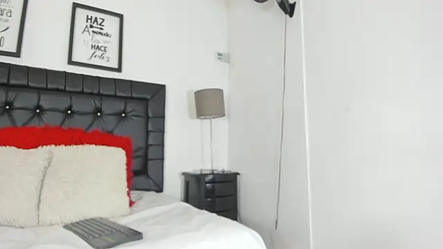 sheryl0720 online show from October 8, 2025, 7:44 pm